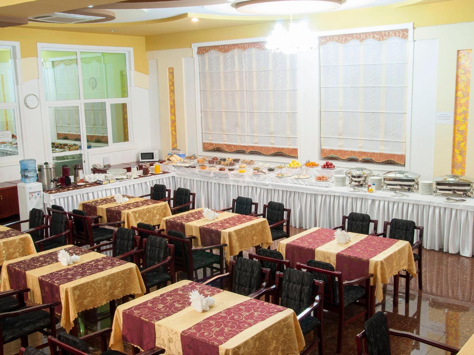 Golden Valley Hotel ทาชเคนต์ ภายนอก รูปภาพ