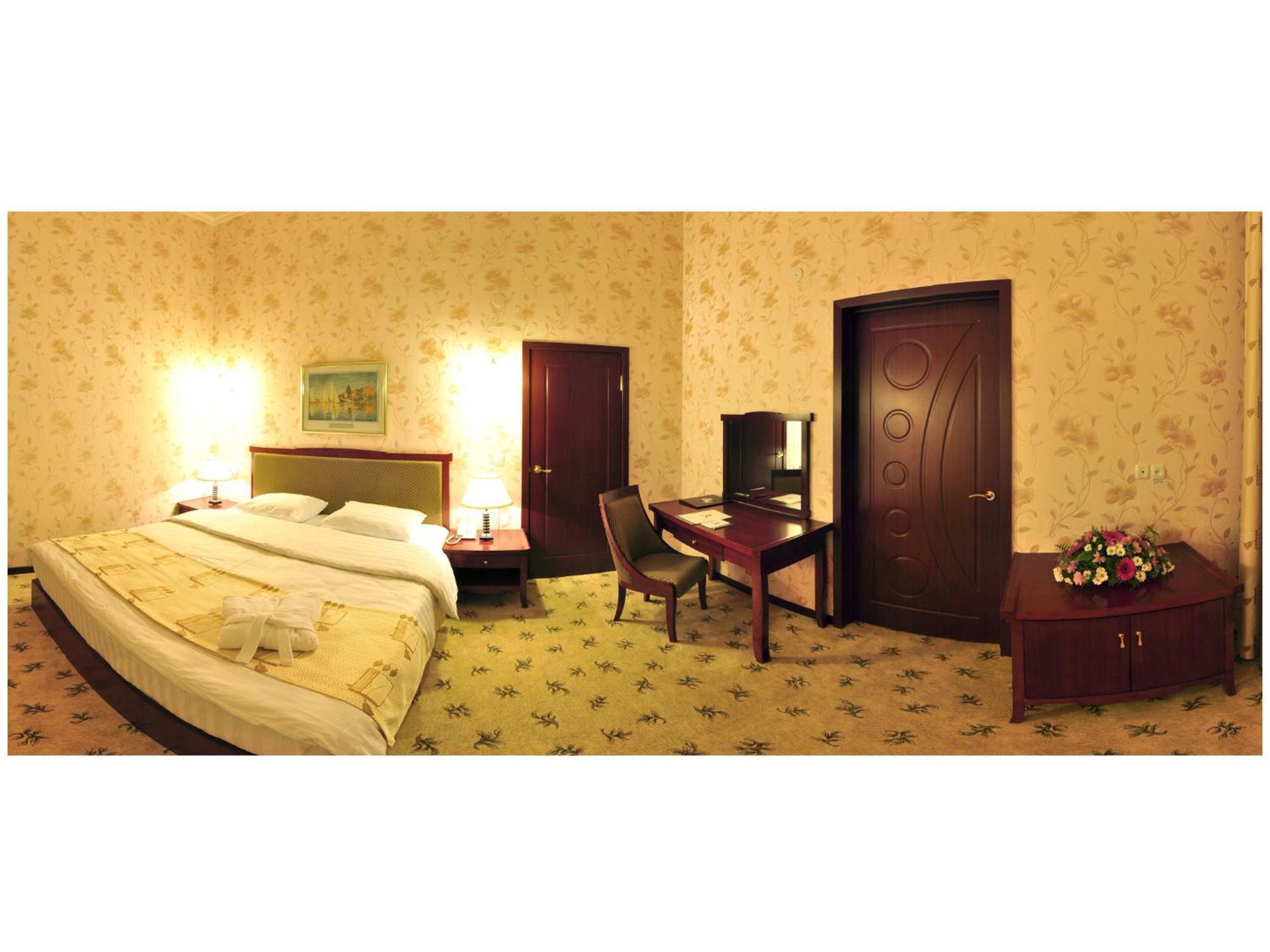 Golden Valley Hotel ทาชเคนต์ ภายนอก รูปภาพ